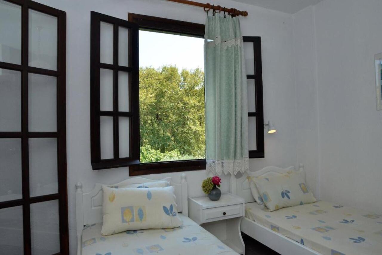 Katerina Apartments Troulos Bagian luar foto