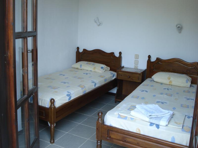 Katerina Apartments Troulos Bagian luar foto